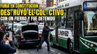 Conductor furioso destroza a palazos un colectivo de la Línea 60 en Plaza Constitución tras una discusión de tránsito.