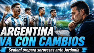 Miniatura de la Selección Argentina con jugadores en cancha y Scaloni preparando cambios ante Jordania por el Mundial 2026.