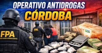 Operativo antidrogas en Córdoba: FPA detiene a madre e hijo acusados de vender cocaína en Río Cuarto. Imagen del procedimiento y dinero secuestrado.
