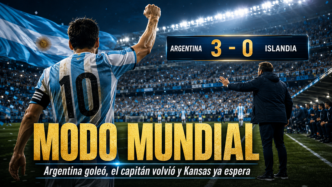 Portada deportiva de la Selección Argentina en modo Mundial tras ganarle 3-0 a Islandia, con un jugador argentino celebrando de espaldas, bandera nacional y clima de ilusión antes del debut en Kansas.