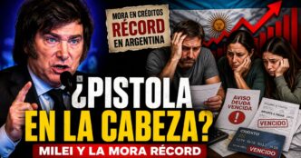 Javier Milei junto a una familia preocupada por deudas y tarjetas vencidas, en una imagen sobre la morosidad récord en Argentina.